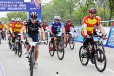 万人骑图片,共享绿色出行新风尚